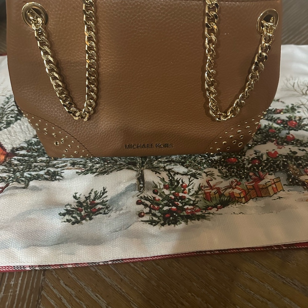Michael Kors Tan Shoulder Bag with Gold Chain
